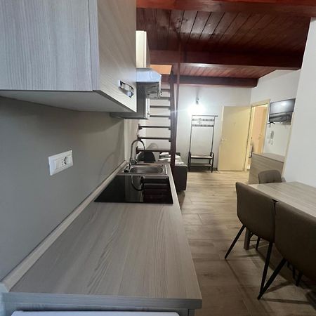 Station Rooms37 ซัสซารี ภายนอก รูปภาพ