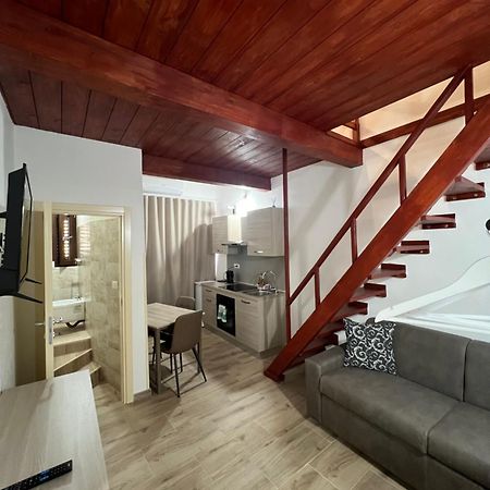Station Rooms37 ซัสซารี ภายนอก รูปภาพ