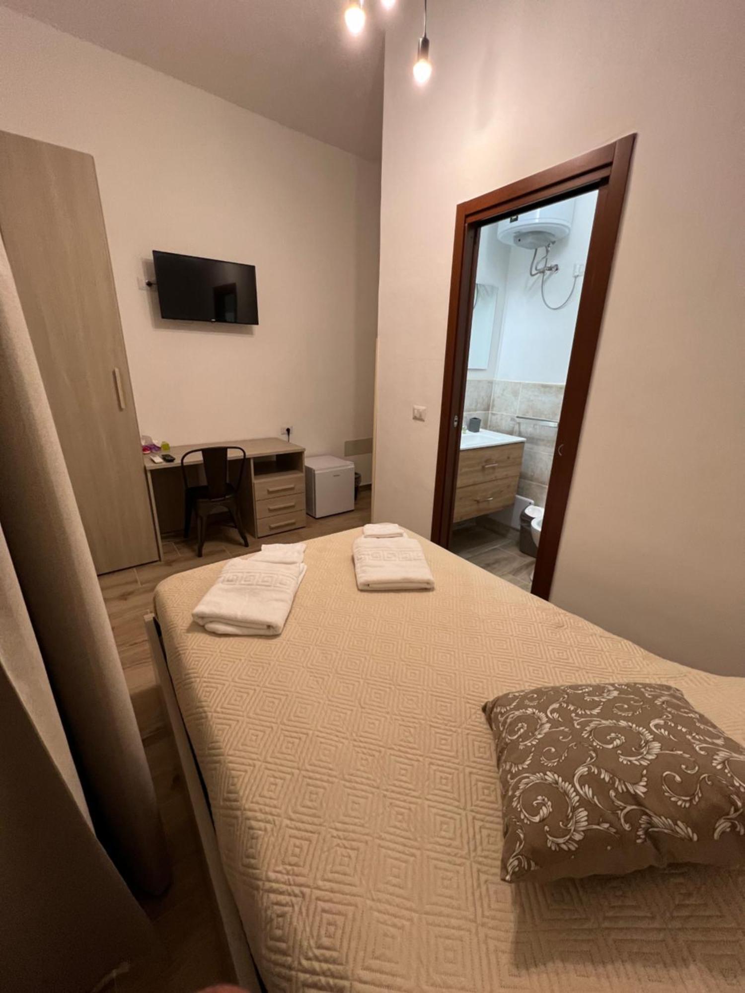 Station Rooms37 ซัสซารี ภายนอก รูปภาพ
